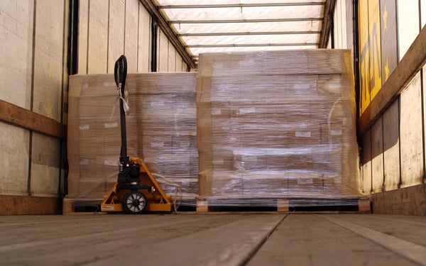 stretch-wrapped-pallets-on-truck